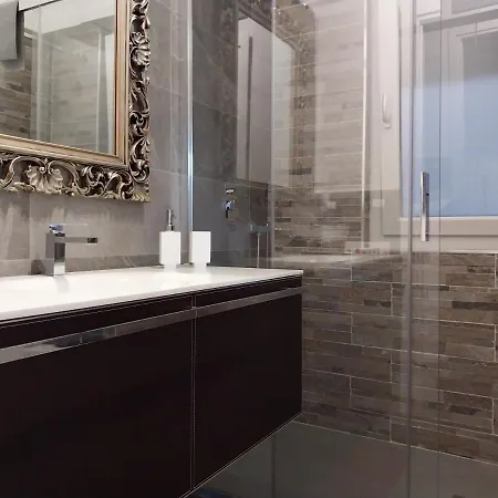 J U B I L E H O U S E R O M E Appartamento *